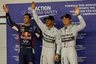 Večerná kvalifikácia v Singapure korisťou Mercedesov, pole pre Hamiltona