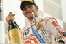 Lewis Hamilton dominantným víťazstvom VC Abú Dhabí prelomil pretrvávajúcu smolu