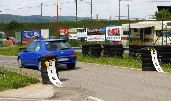 139-az-pneu-autoslalom-puchov.jpg