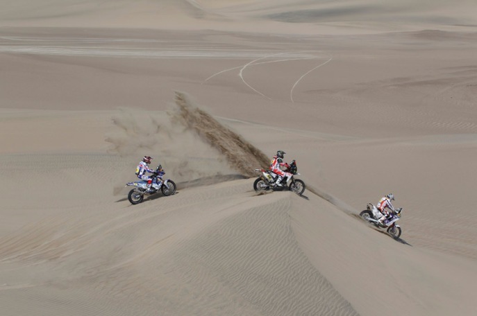 Foto: www.dakar.com;Tradične najohrozenejšou kategóriou sú na Rallye Dakar motocyklisti;