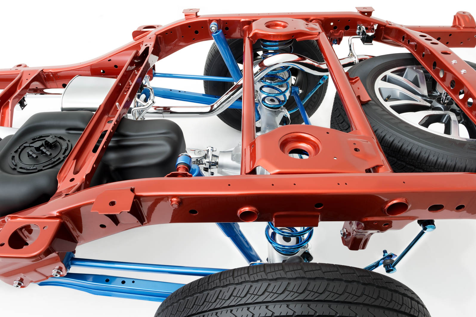 Nissan h60a-barechassis-10-150323.jpg