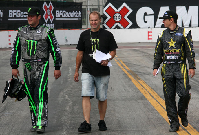 Copyright free xg11-losangeles-liam-kenneth-tanner-walking-circuit-at-xgames.jpg