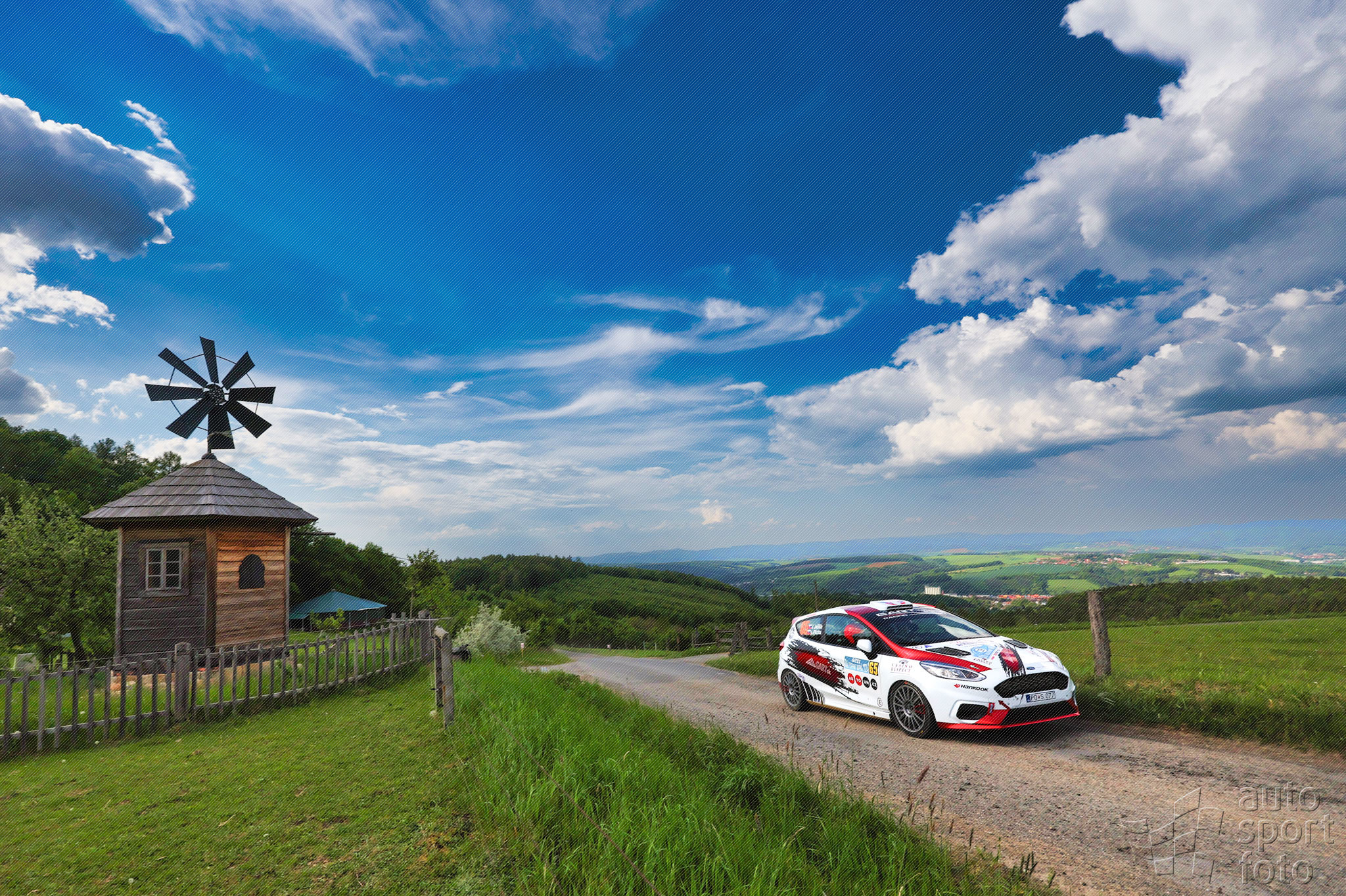 T. Szabosi;r3rb1521.jpg