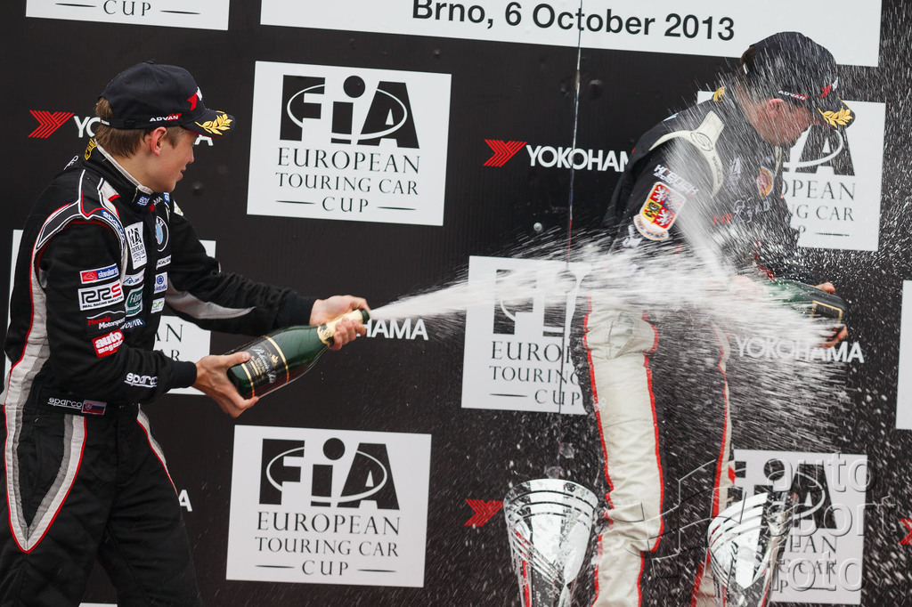 Mari&aacute;n Bazala;etcc-2-4379.jpg