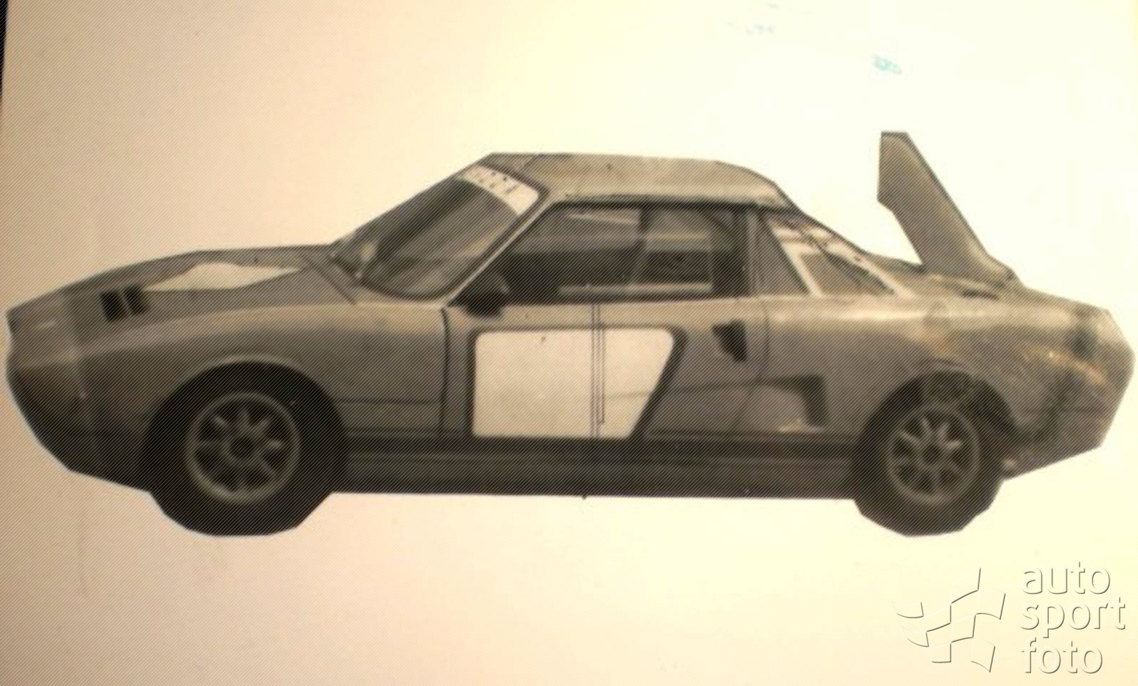 Copyright manufacturer;zakolaminatove2.jpg