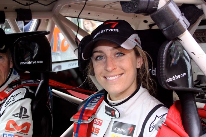 765668-amy-williams-in-the-co-driving-seat.jpg