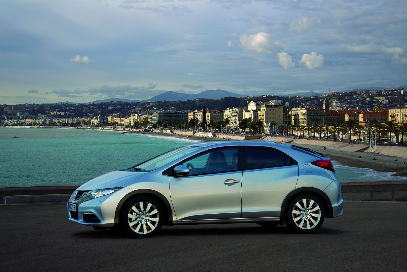 Honda; 028-civic-side-edt-g.jpg