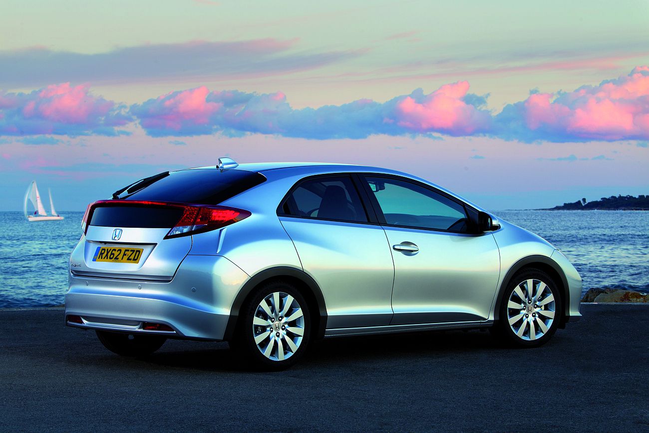 Honda; 030-civic-rear-edt-g.jpg