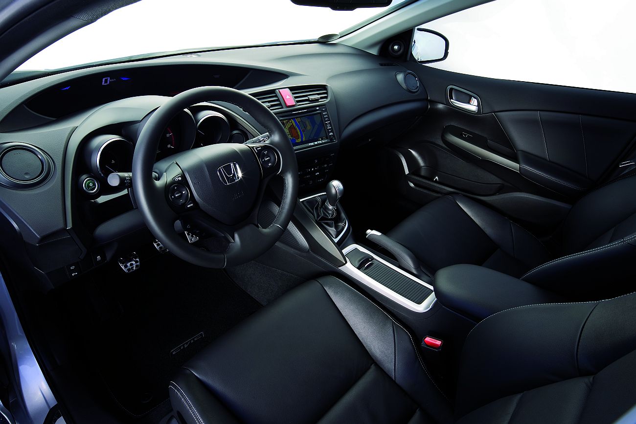 Honda; 035-civic-interior-edt-g.jpg