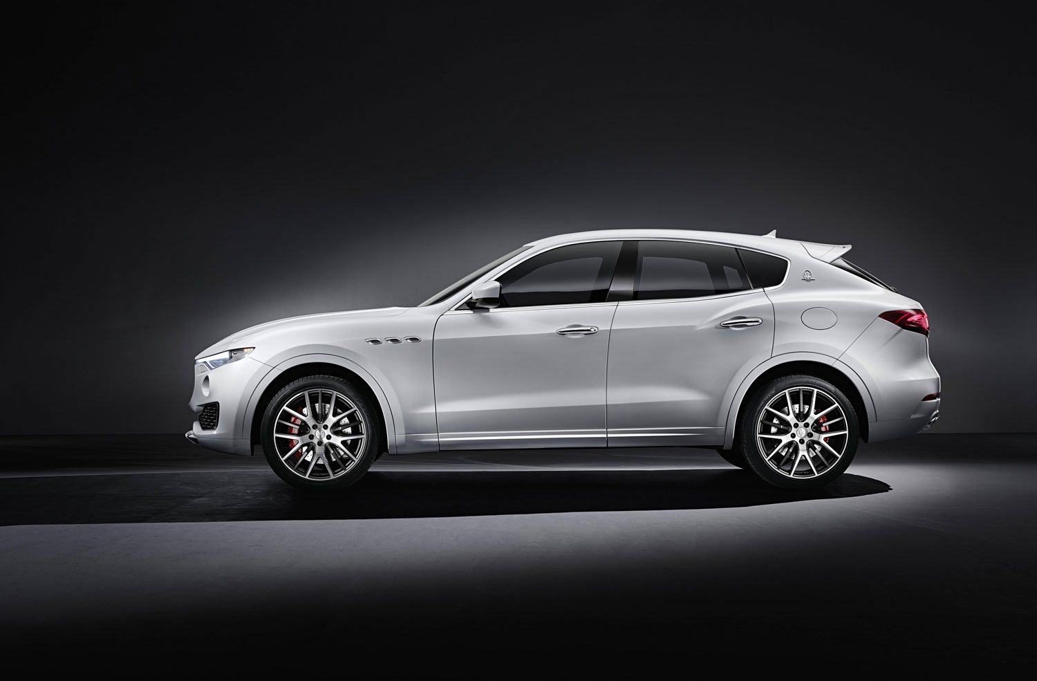 Maserati; 1144567-maserati-levante-3.jpg