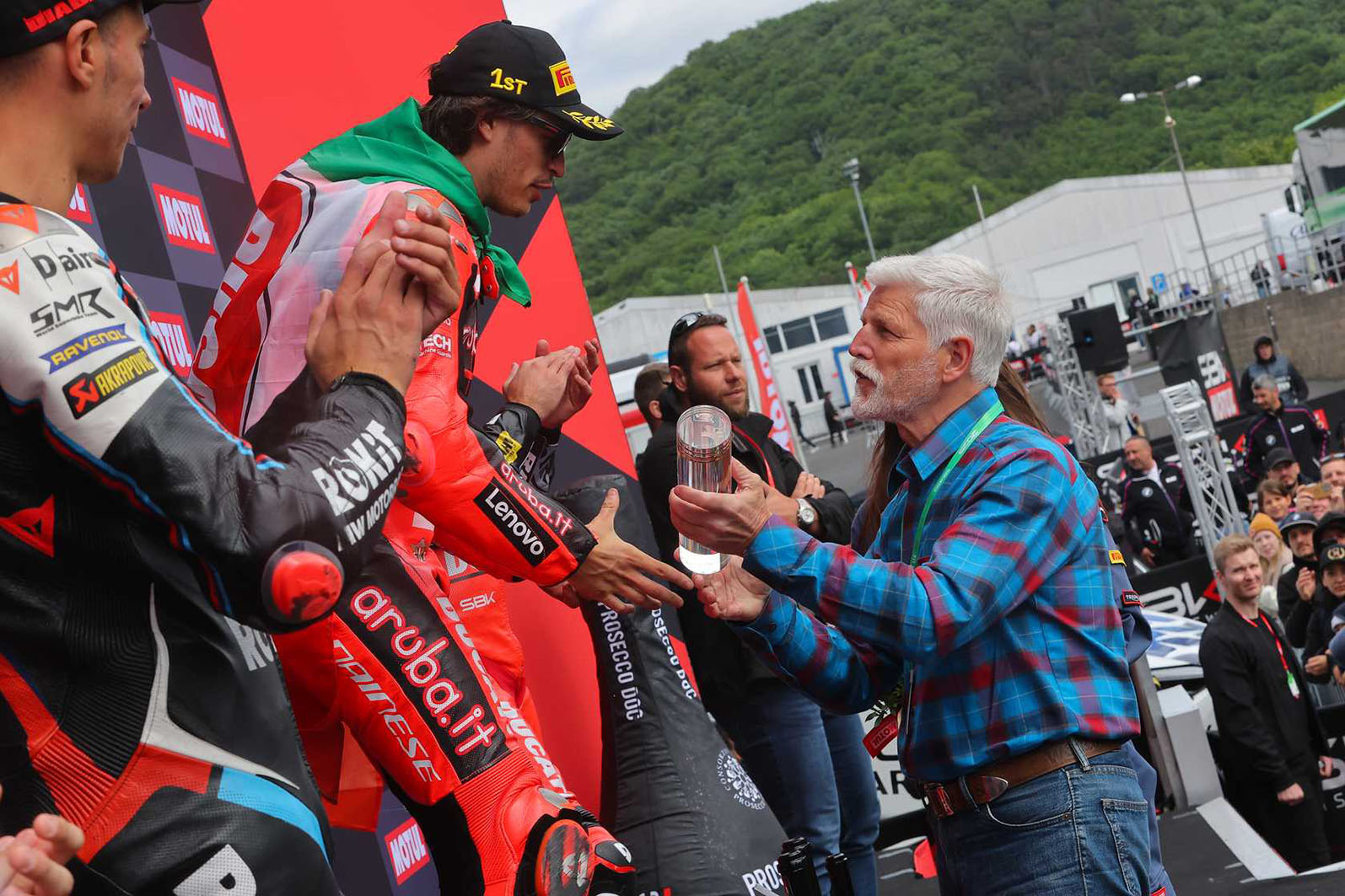 Autodrom Most 15929-dcp-r5-2025-ambience.jpg