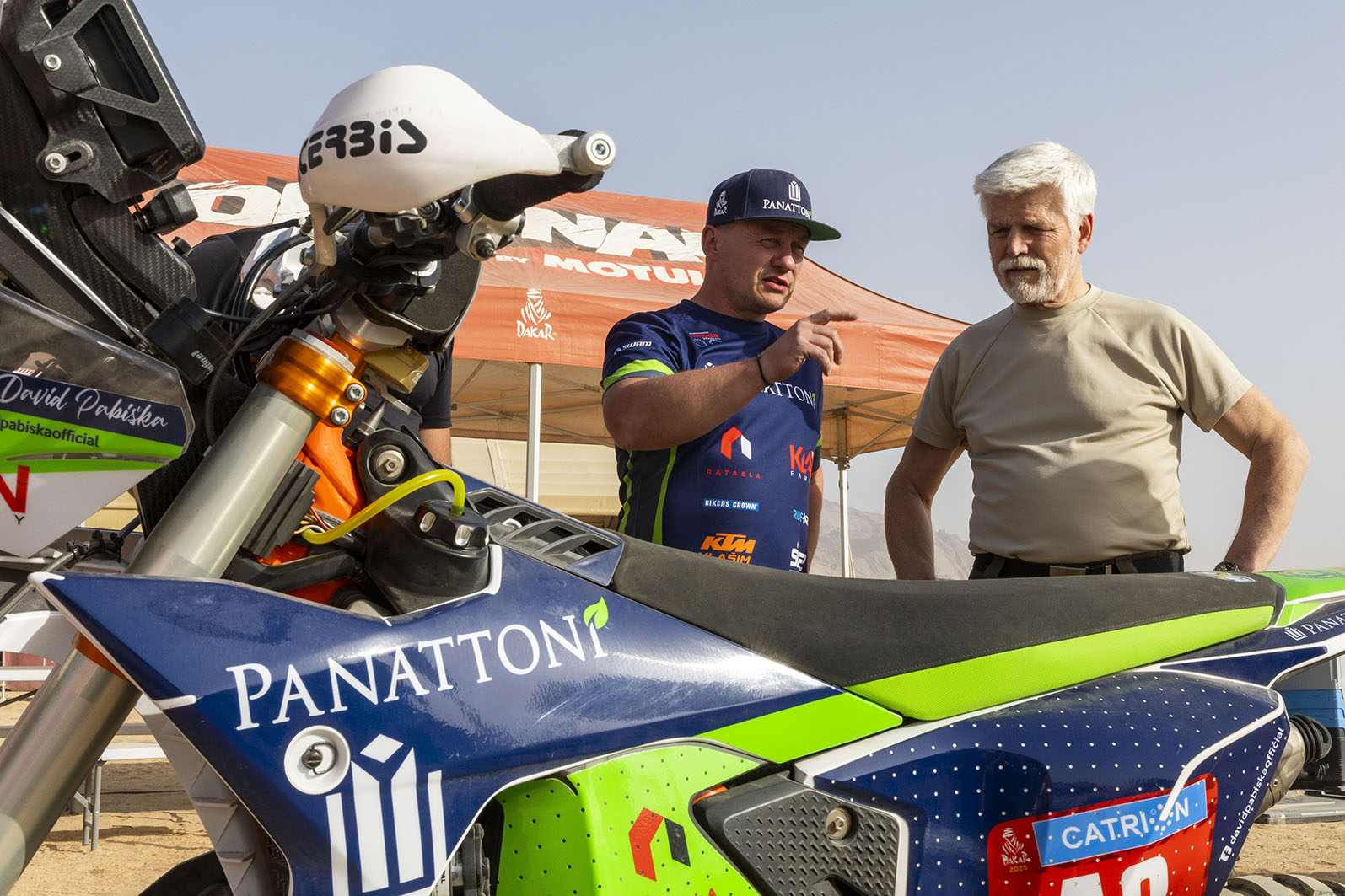 Fesh Fesh 1c7a2399-2.jpg