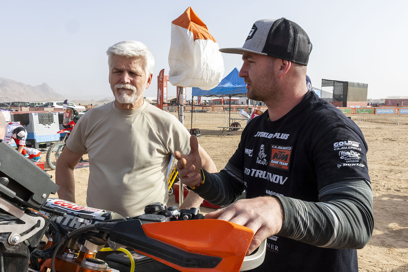 Fesh Fesh 1c7a2495-1.jpg