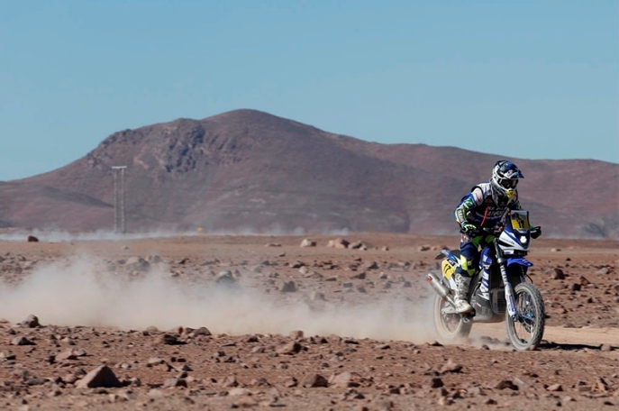 Franc&uacute;z Michael Metge s&uacute;ťaž&iacute; s motocyklom Yamaha. Zatiaľ mu patr&iacute; priebežn&aacute; 19. poz&iacute;cia;www.dakar.com 