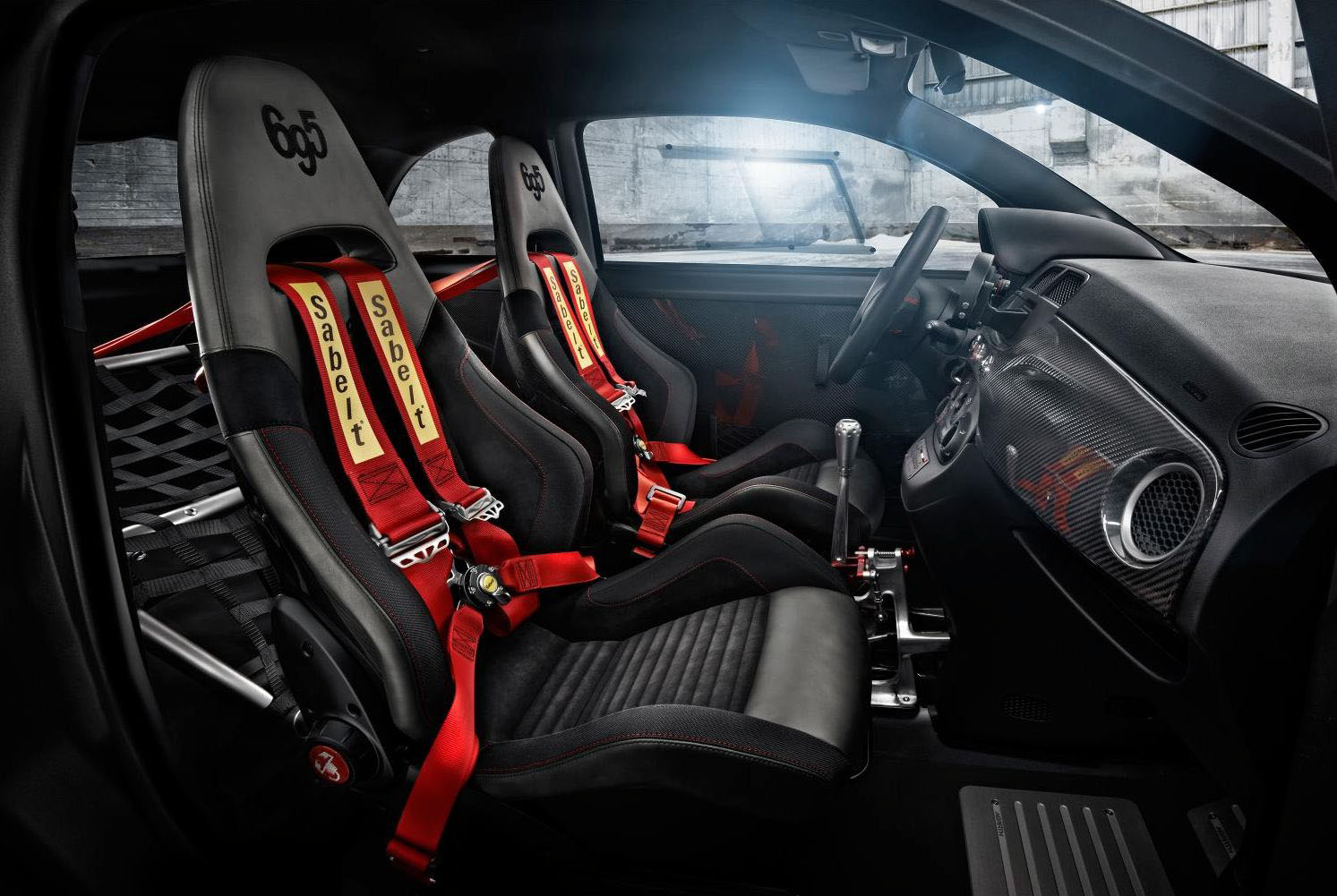 813813-abarth-03-2.jpg
