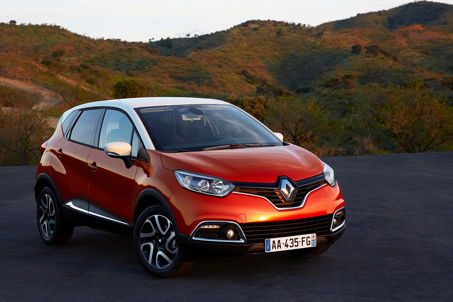 Renault; captur-02g.jpg