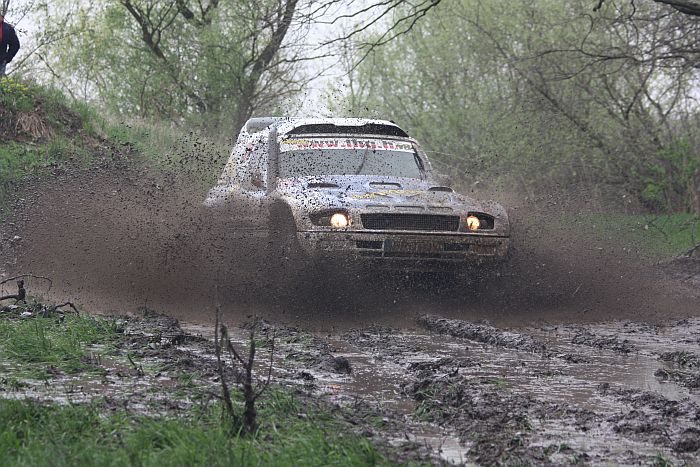Ny&uacute;l Eszter, www.dakar.hu;Pravidlen&yacute; zberač bodov Andr&aacute;s Luk&aacute;cs