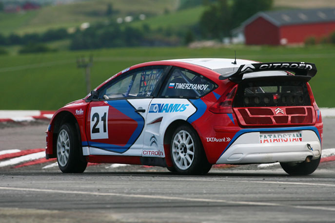 Copyright free; ec11-norway-timur-driving.jpg