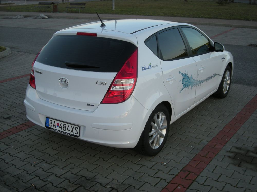 hyundai-i30-n2199g.jpg