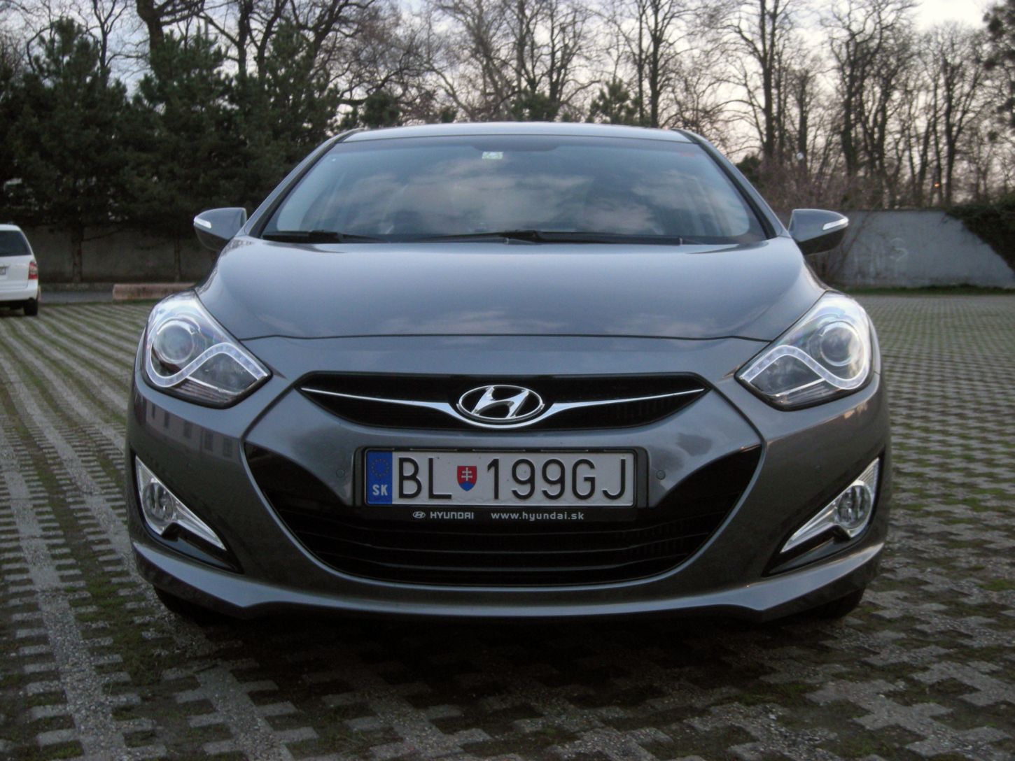 hyundai-i40-sedan-9030g.jpg