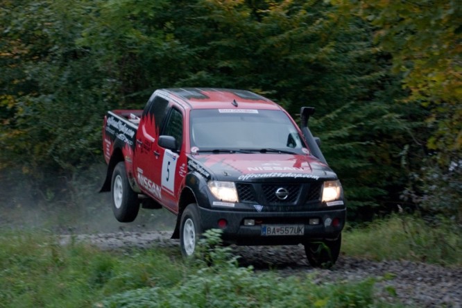 Michal Kostka;Juraj Ulrich / Daniela Ulrichov&aacute; - Nissan Navara