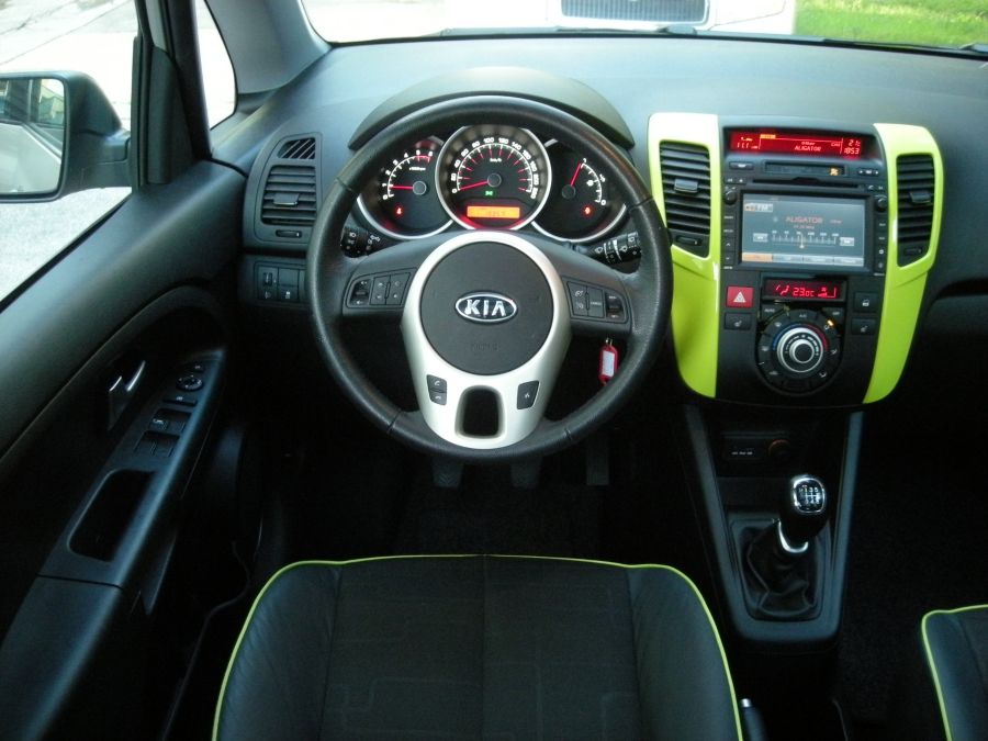 kia-venga3049g.jpg