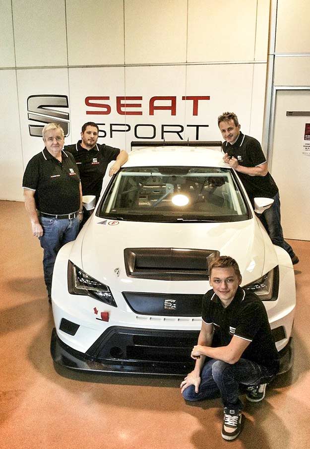 mato-homola-seat-leon-cup-racer-2.jpg