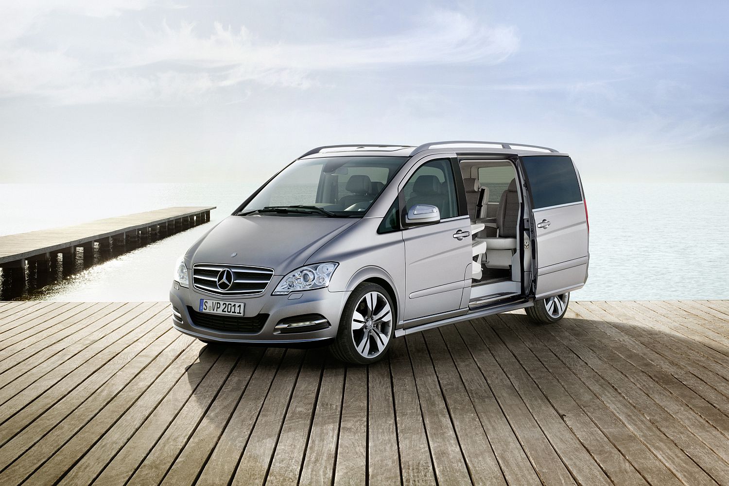 Mercedes-Benz; mercedes-viano-6278g.jpg
