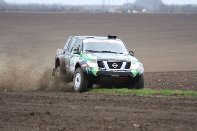 Ny&uacute;l Eszter, www.dakar.hu; Erik Korda, v&iacute;ťaz bitky pri Moh&aacute;či