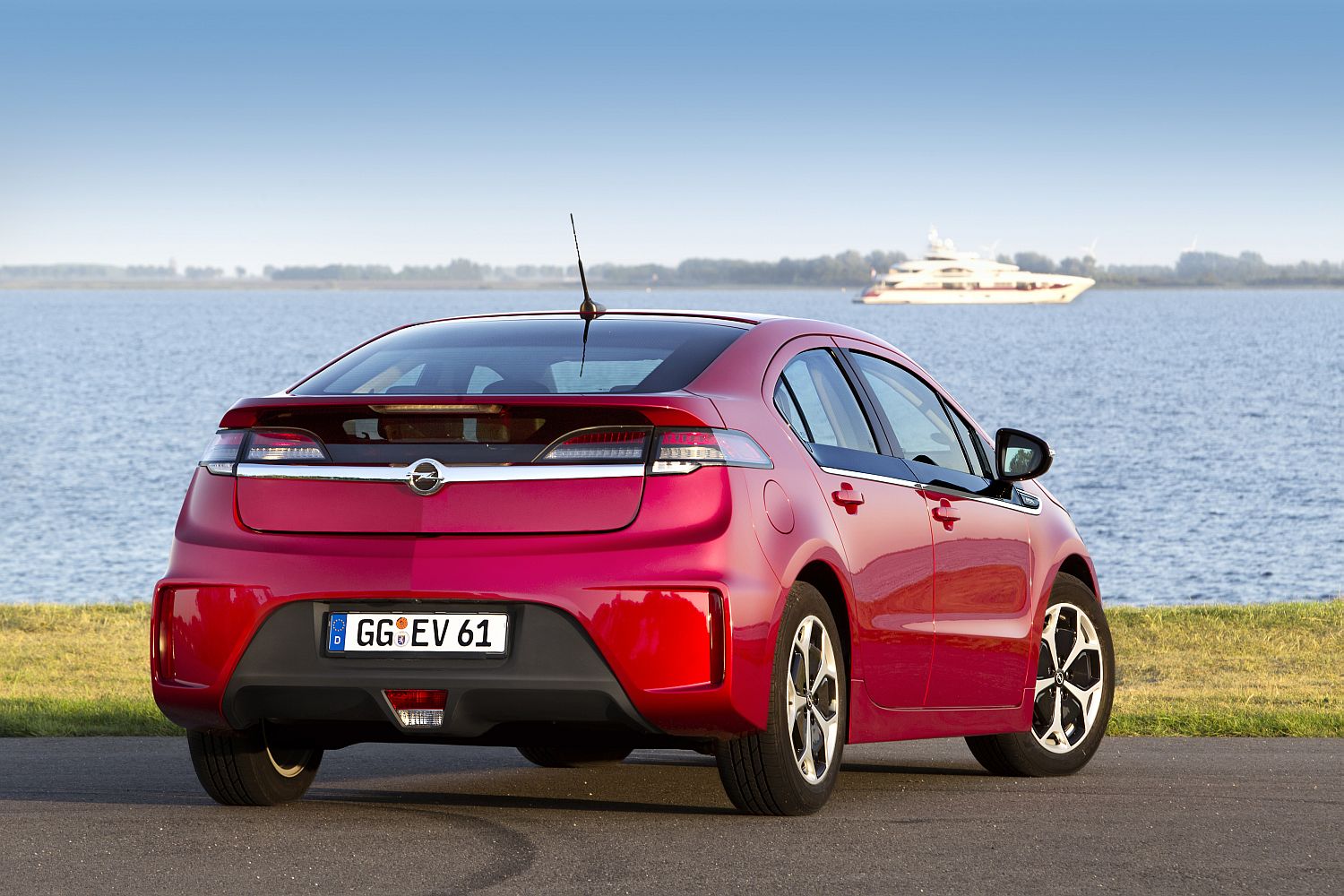 Opel; opel-ampera270562g.jpg