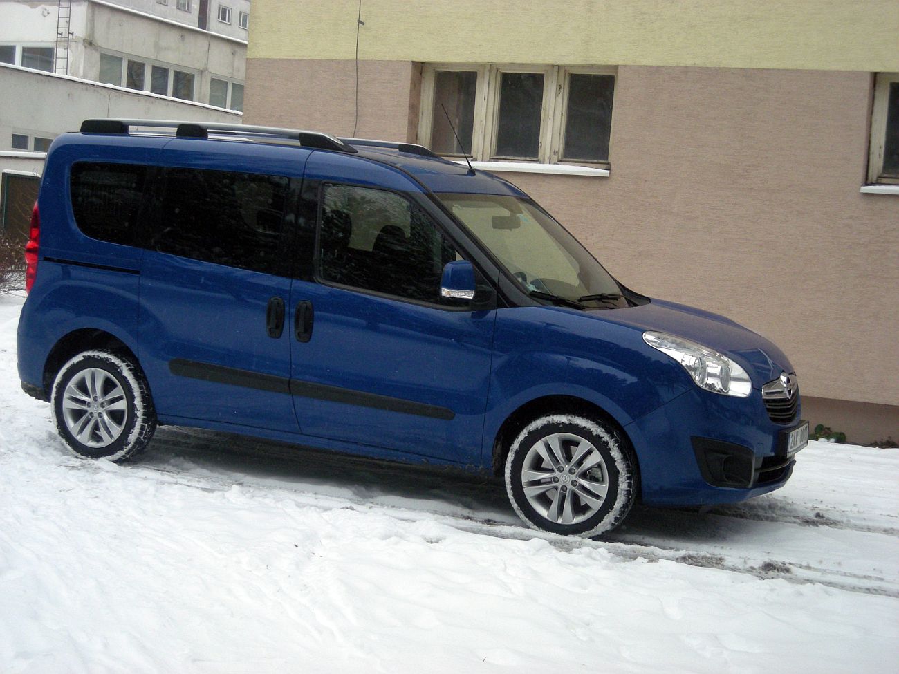 opel-combo-7437g.jpg