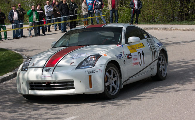 r-gt-team-sk1.jpg