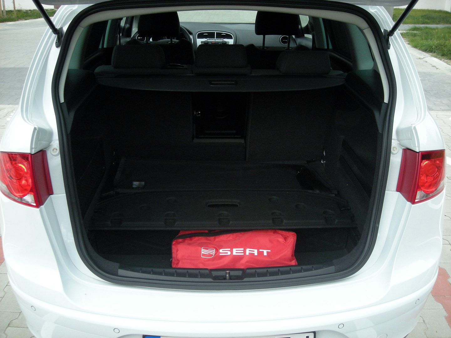 Ivan Václavík; seat-altea-xl8483g.jpg