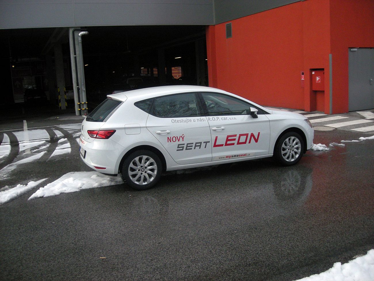 seat-leon-7602g.jpg