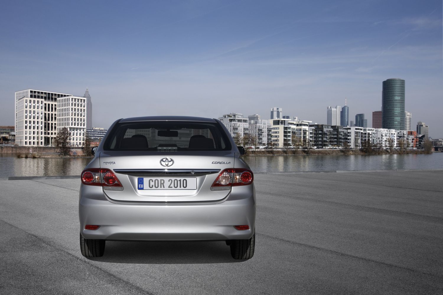 Toyota; toy-corolla-sedan009314g.jpg