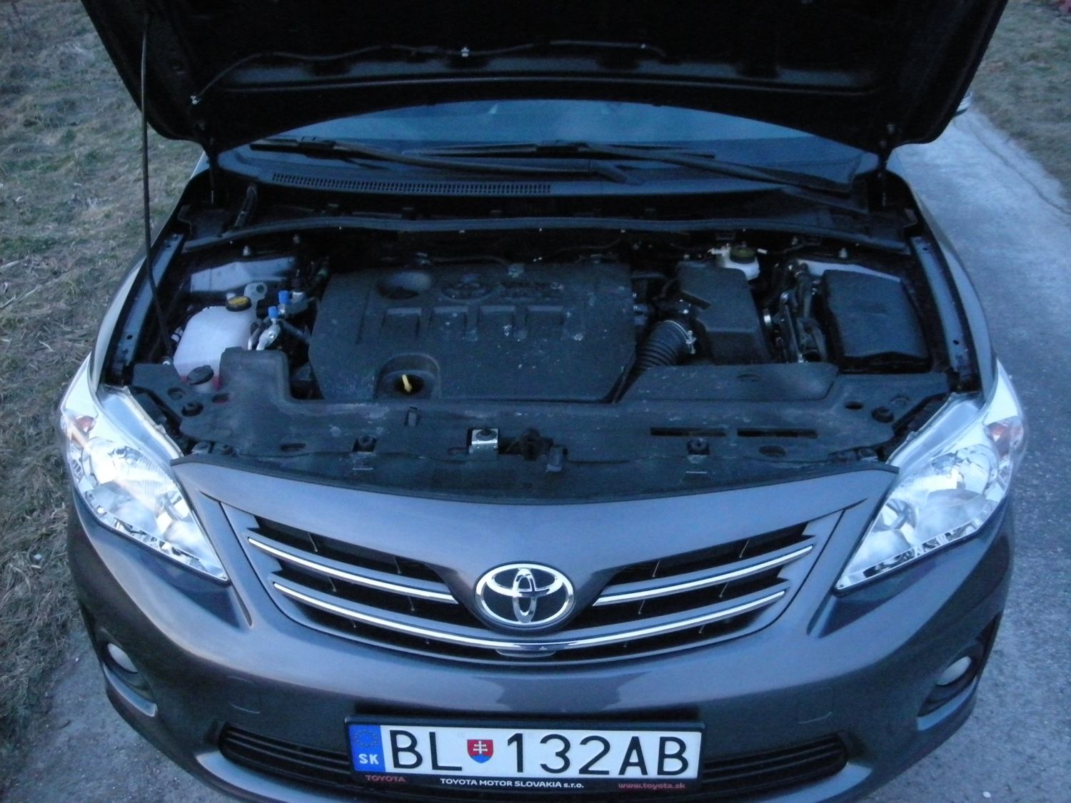 Ivan Václavík; toyota-corolla-sdn3846g.jpg