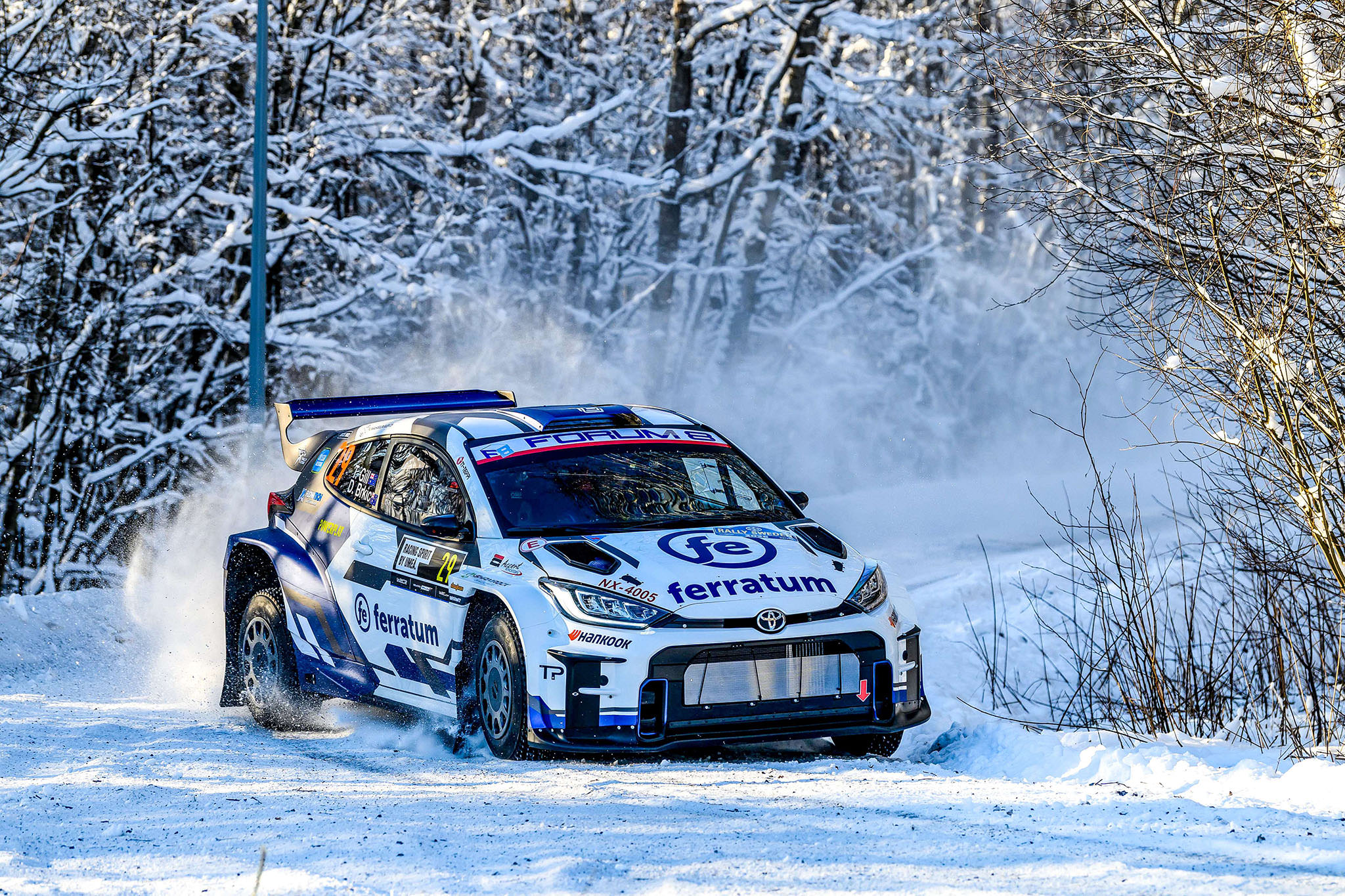 wrc2-taylor-fill-sweden-toyota.jpg