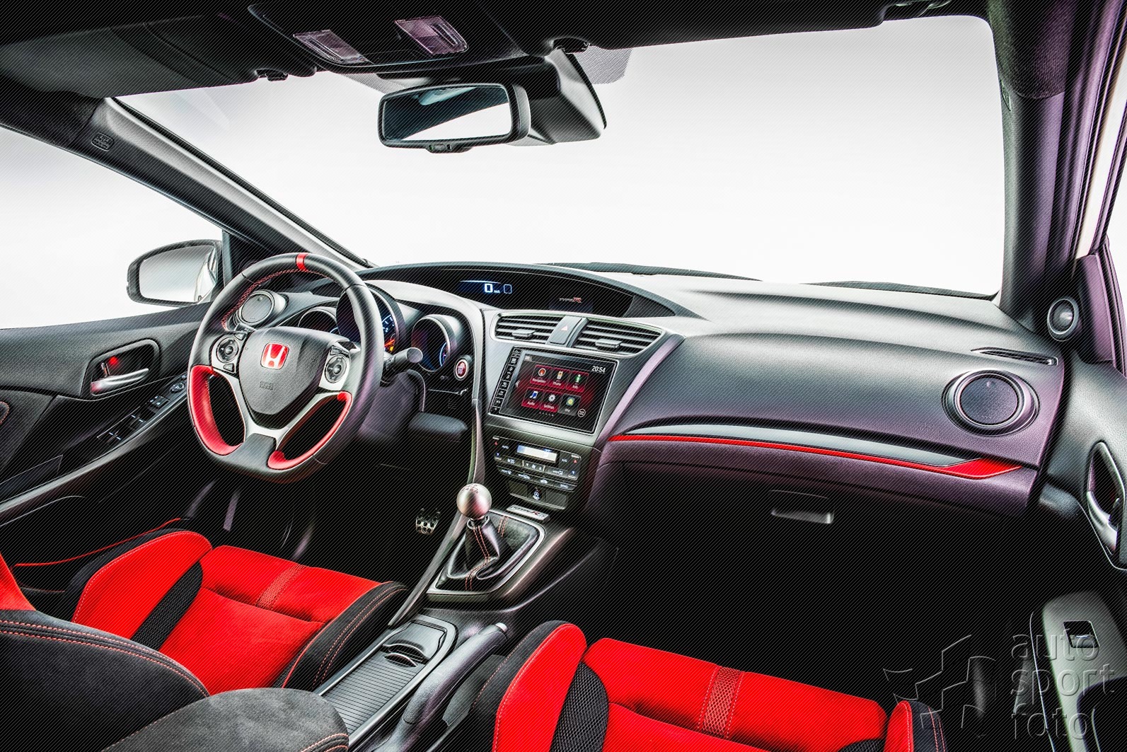 Copyright manufacturer;interior-345.jpg