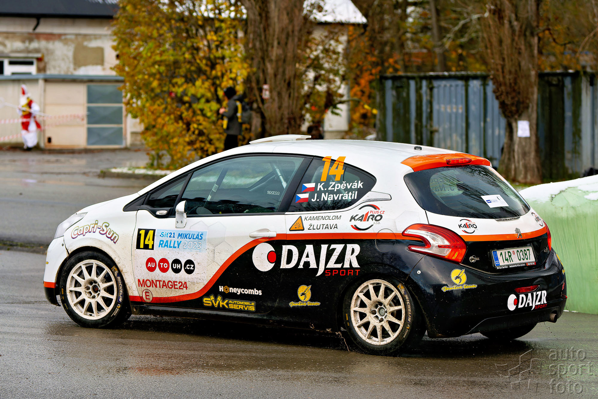 B. &Scaron;trauch;dsc-0472xd.jpg