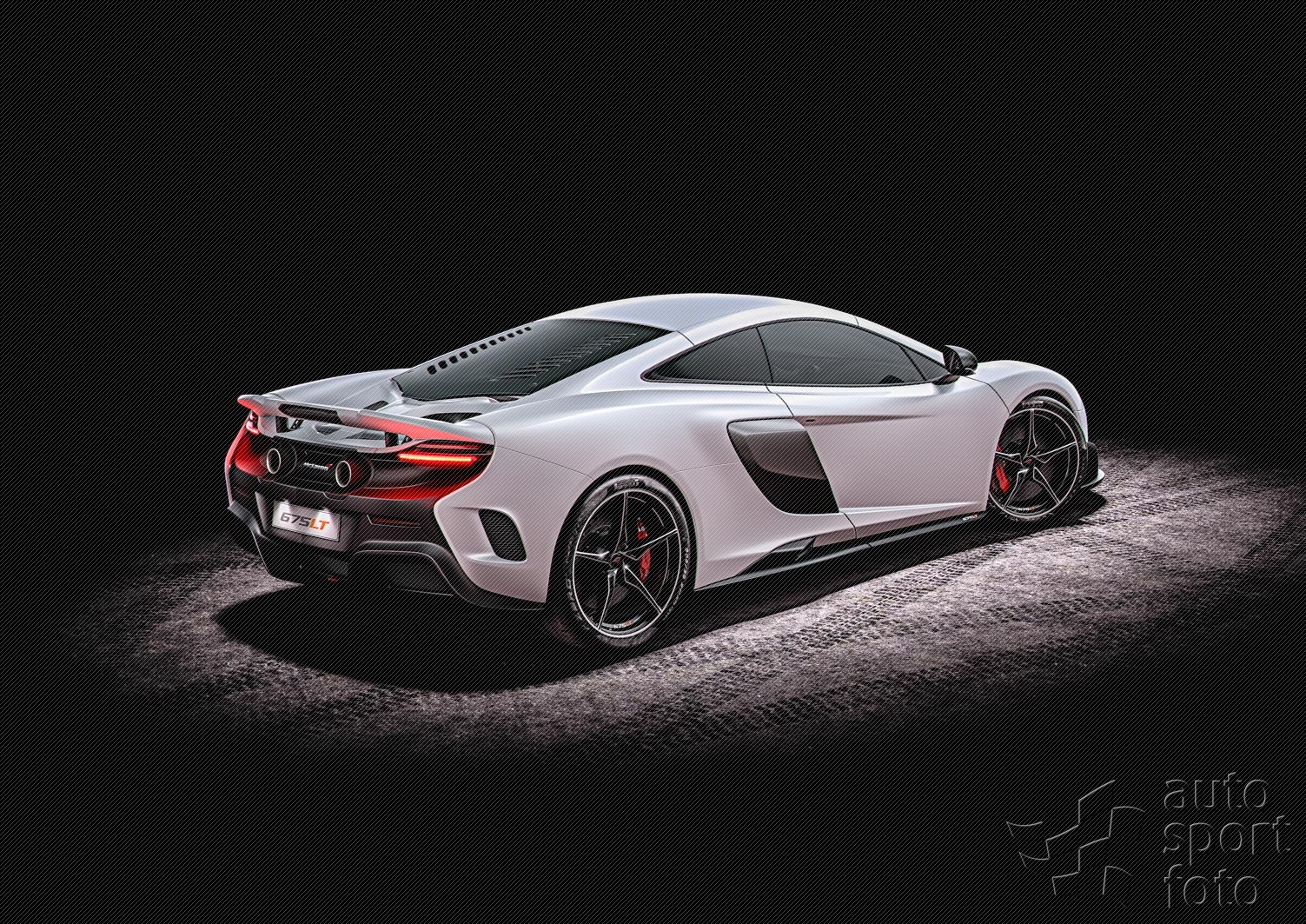 Copyright manufacturer;mclaren-675lt-studio-04.jpg