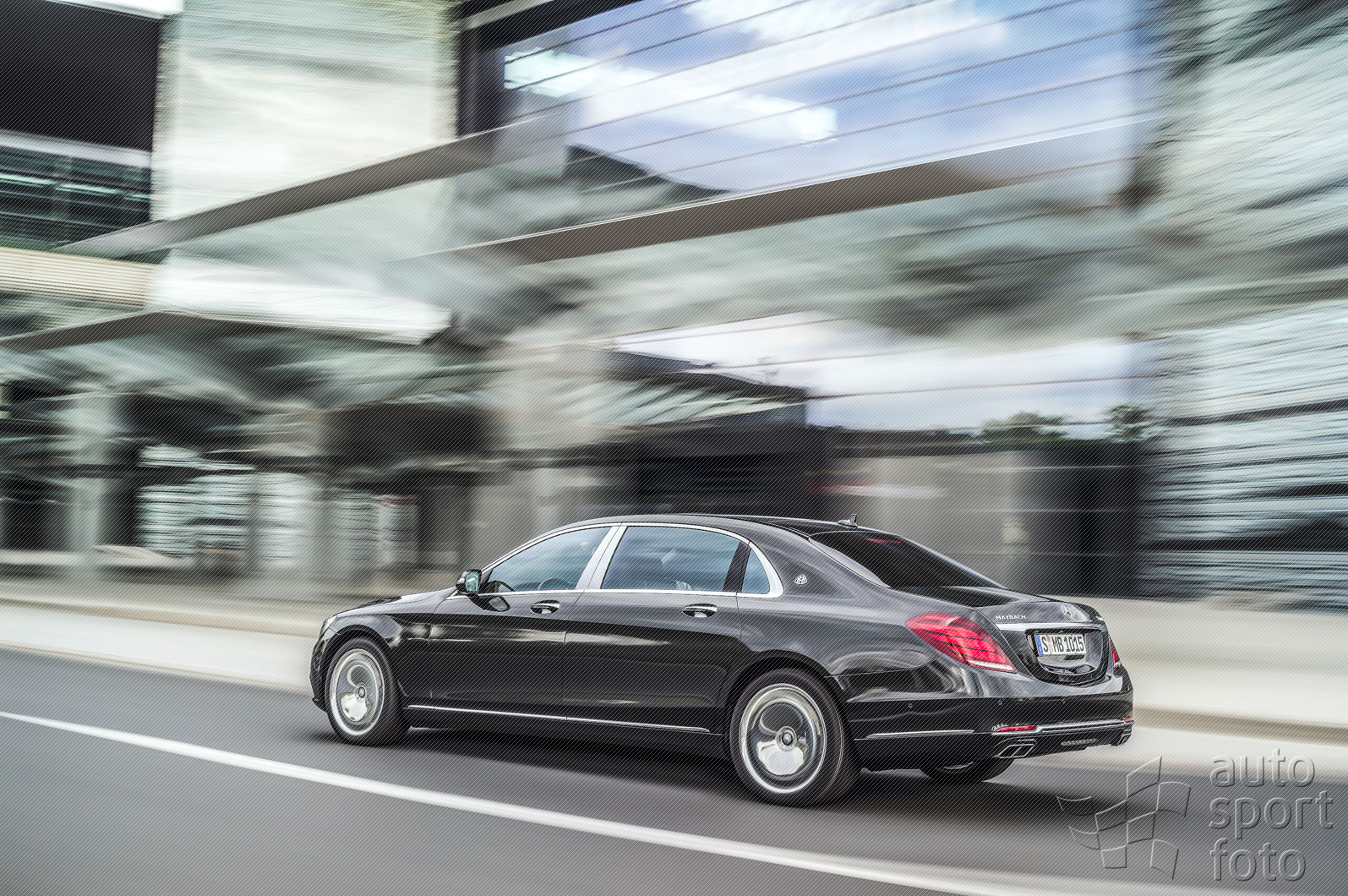 Mercedes Copyright manufacturer;14c1171-076.jpg