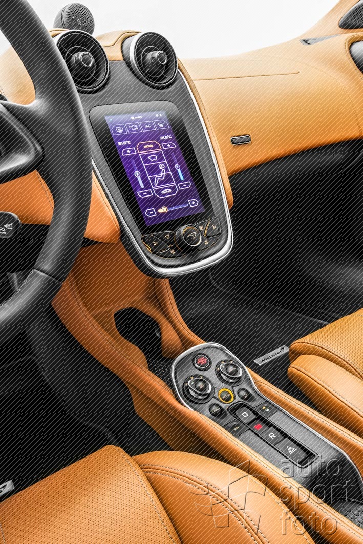 Copyright manufacturer;570s-blade-silver-shot-19-hr.jpg