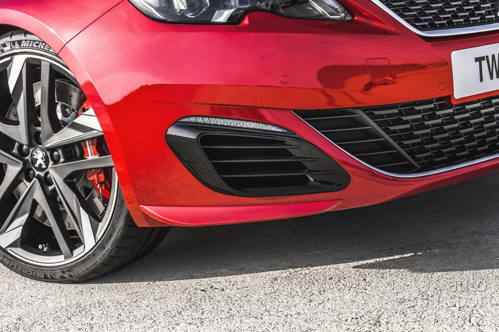 Copyright manufacturer;peugeot-308gti-1506js052.jpg