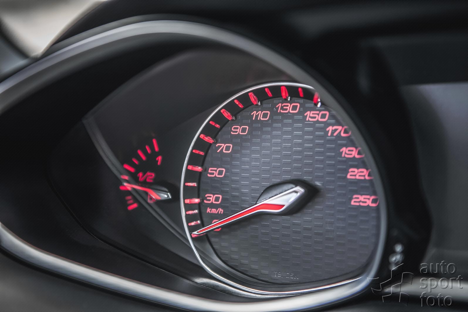 Copyright manufacturer;peugeot-308gti-1506js075.jpg