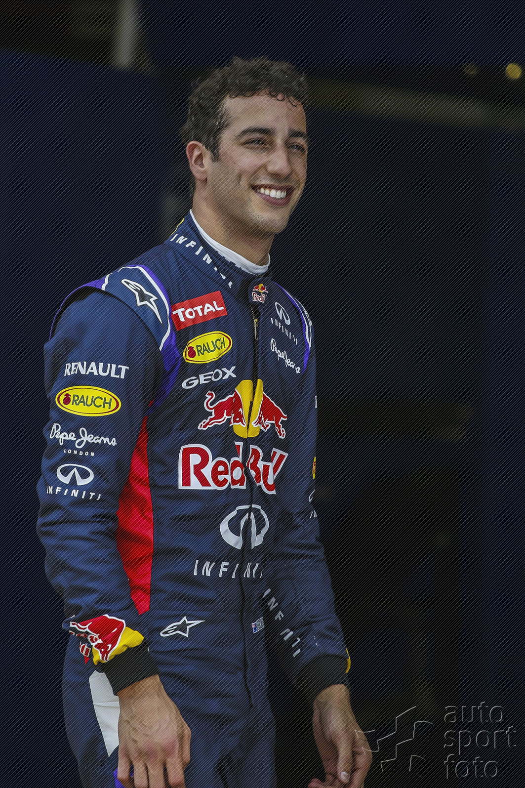 Copyright manufacturer;daniel-ricciardo-irbr.jpg
