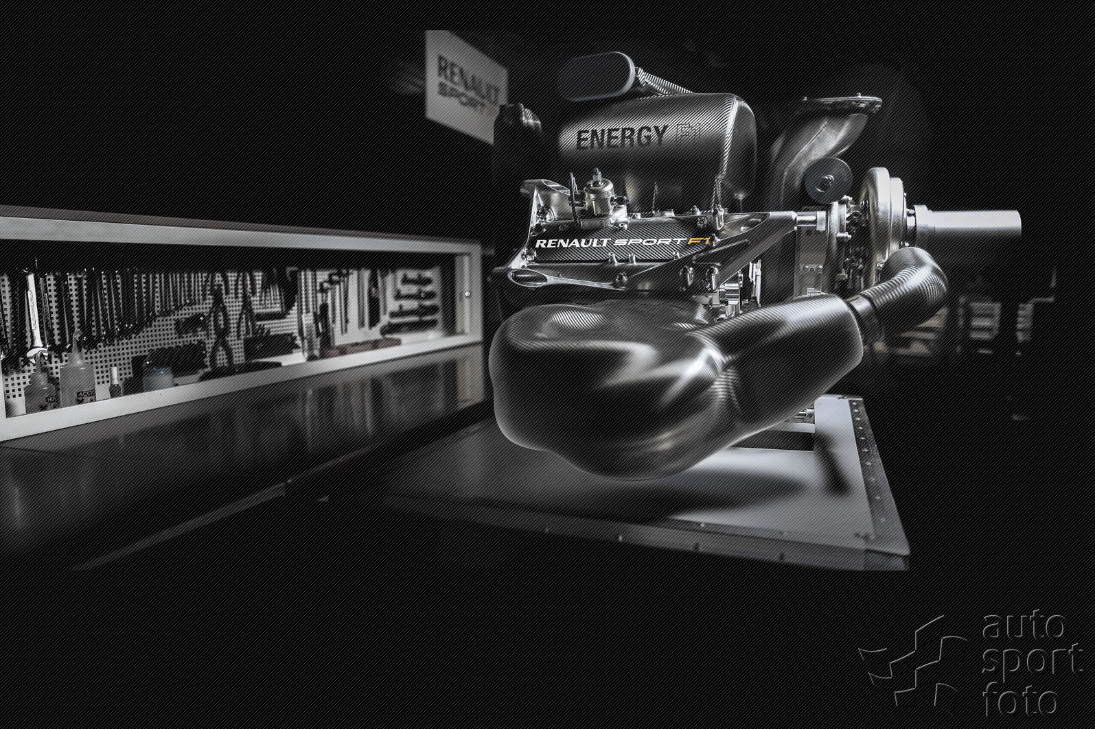 Copyright manufacturer;energy-f1-2015-2-2.jpg