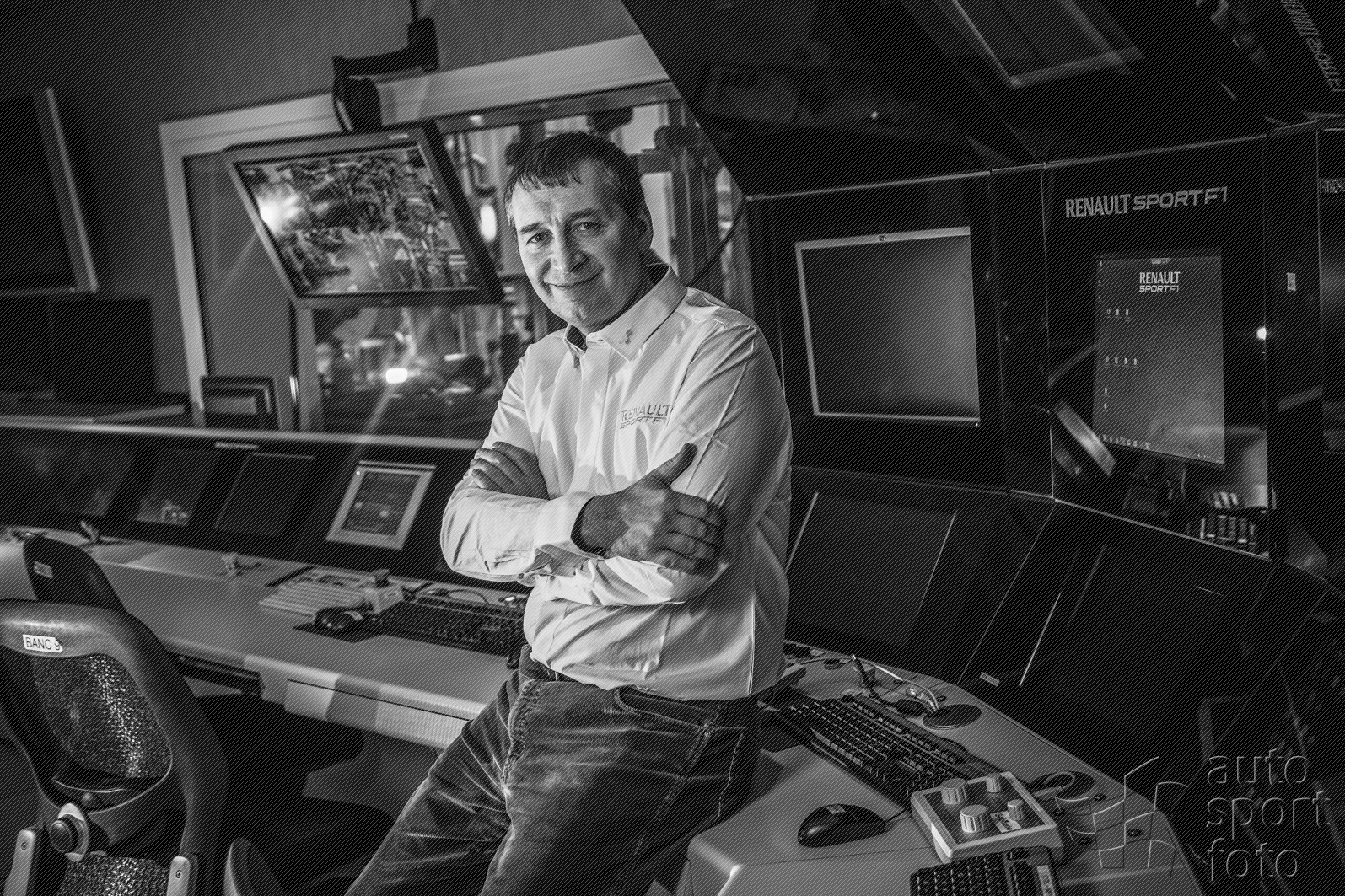 Copyright manufacturer;rob-white.jpg