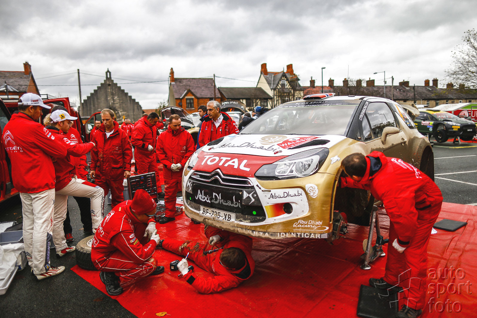 Copyright manufacturer;10-service-2014wrcwales.jpg
